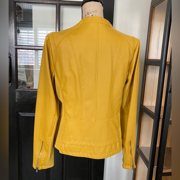 NWOT. Express Faux Leather Moto
Jacket, Sz L - Picture 4 of 10